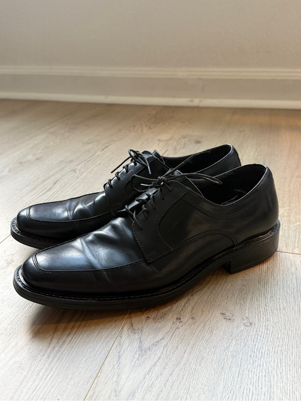 To Boot New York Adam Derrick leather apron toe derby shoes size 9